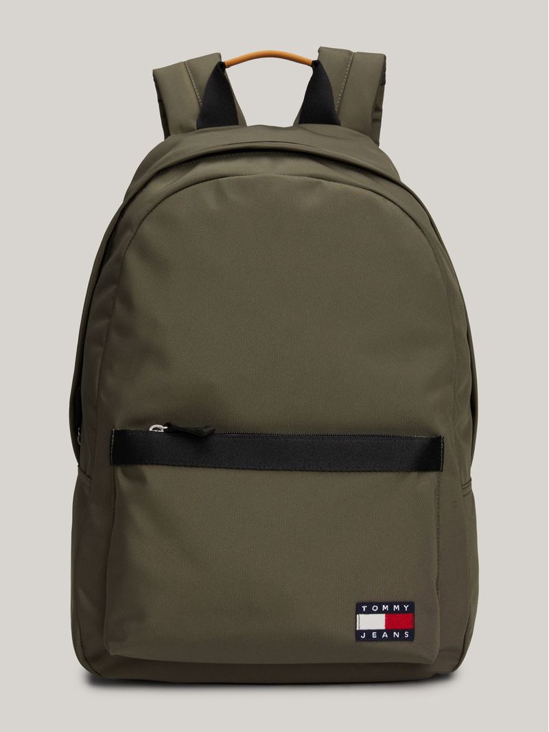 Mochila-Essential-Con-Logo-De-Parche