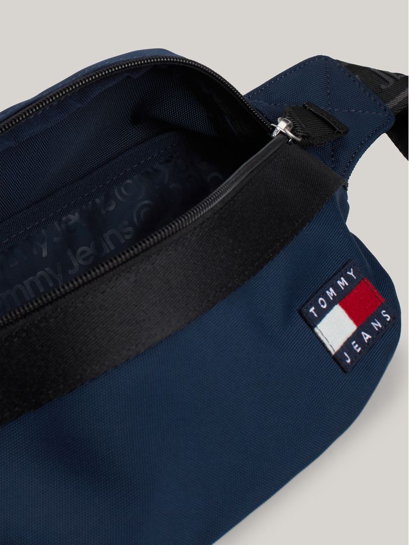 label-3