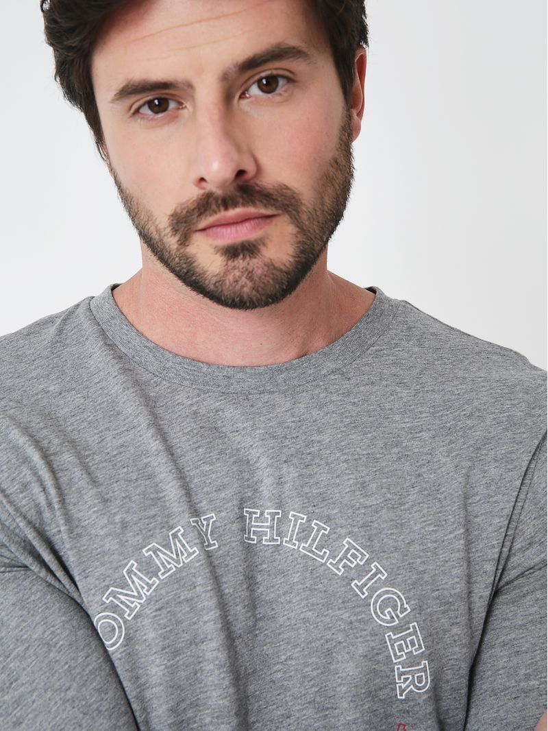 Polera-Con-Logo-Circular-Monotype
