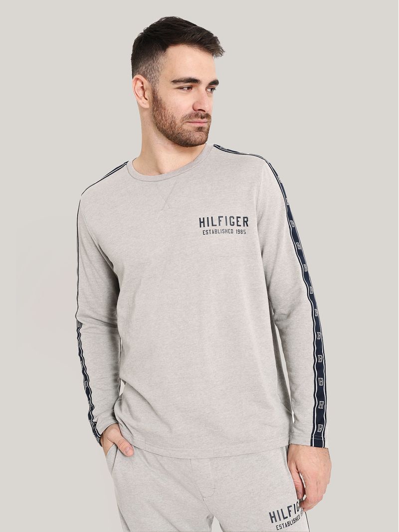 Pijama-Polera-Manga-Larga-Logo-C-Neck