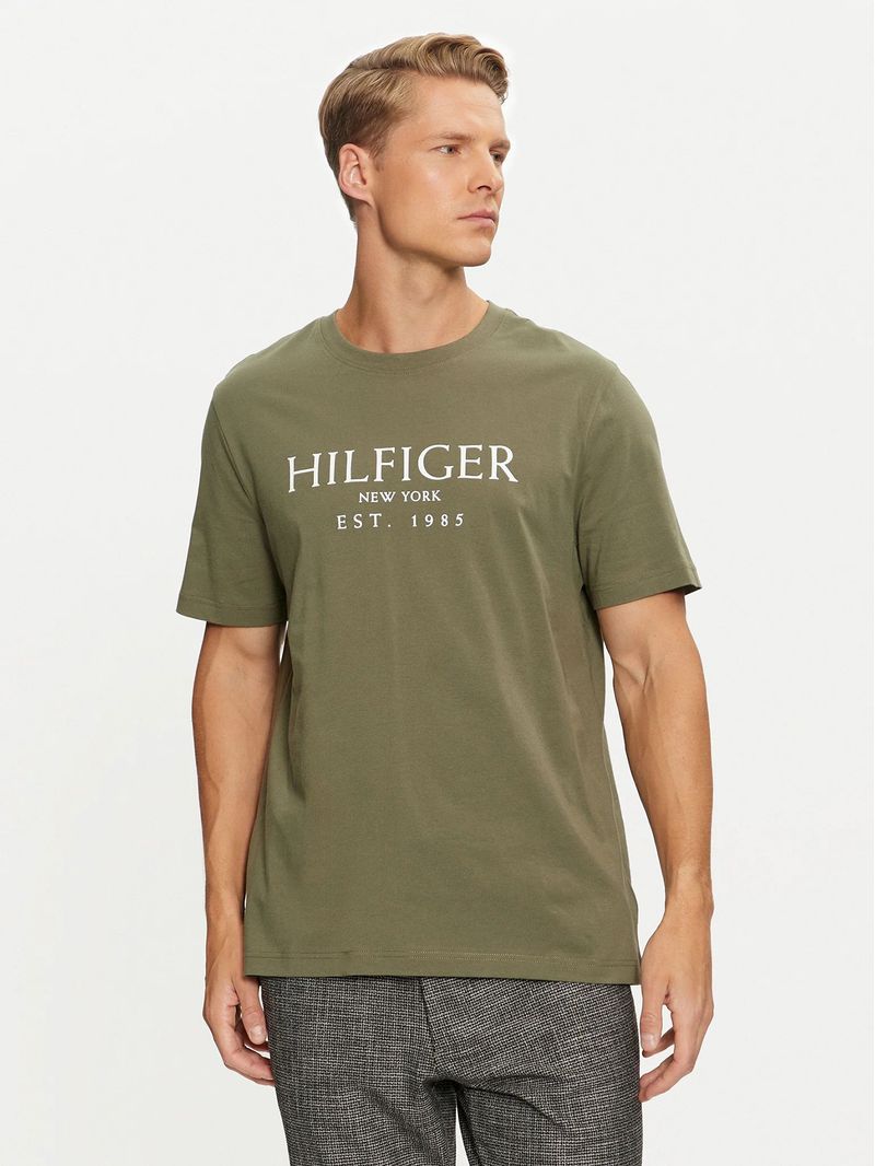 Polera-Con-Logo-Monotype