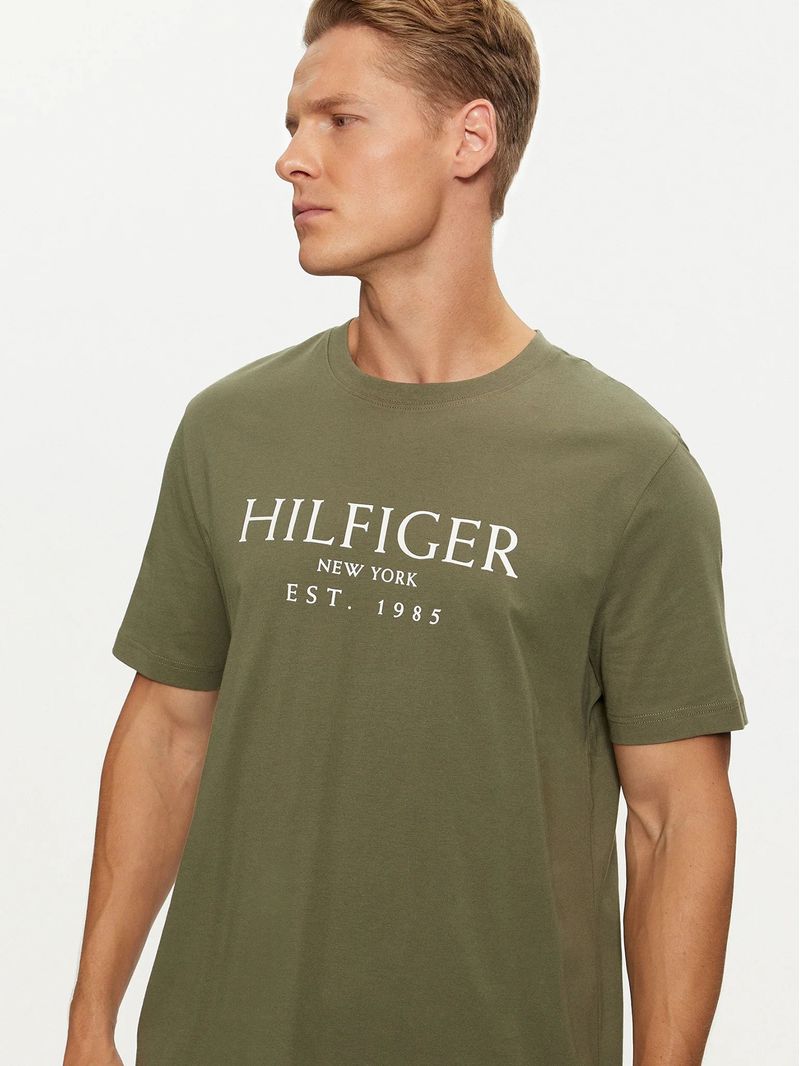 Polera-Con-Logo-Monotype