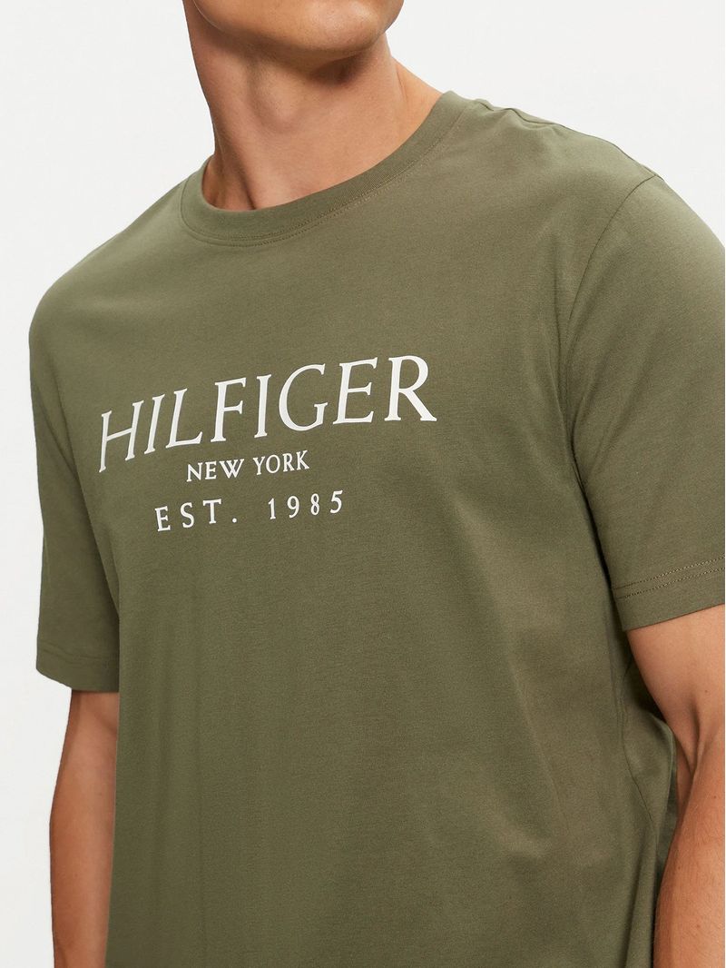 Polera-Con-Logo-Monotype