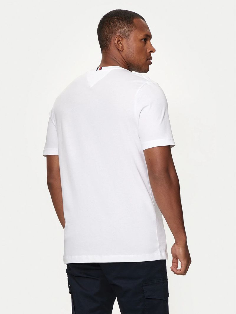 Polera-Con-Logo-Monotipo