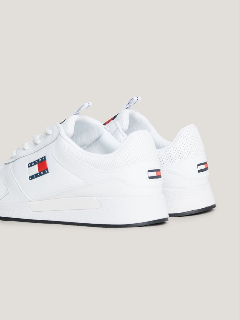 Zapatillas-Essential-Con-Parche