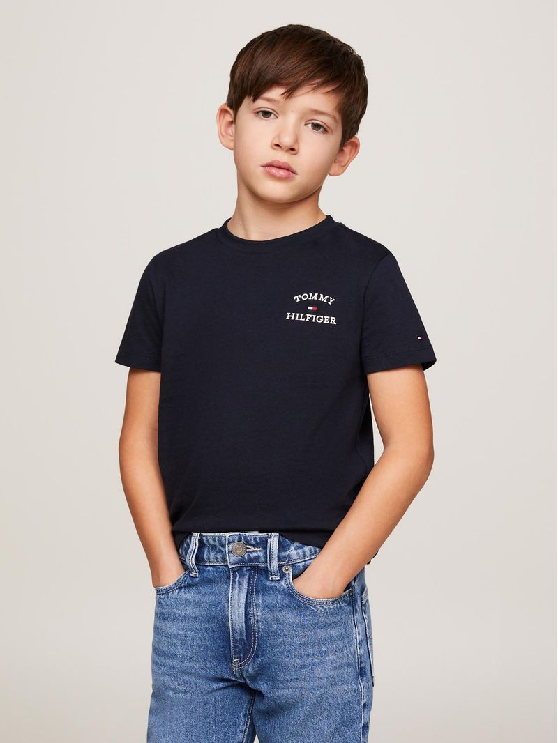 Polera-C-Neck-Con-Logo