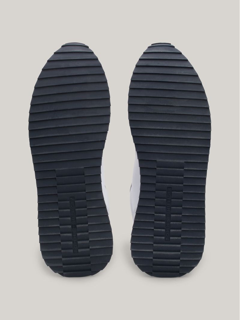 label-3