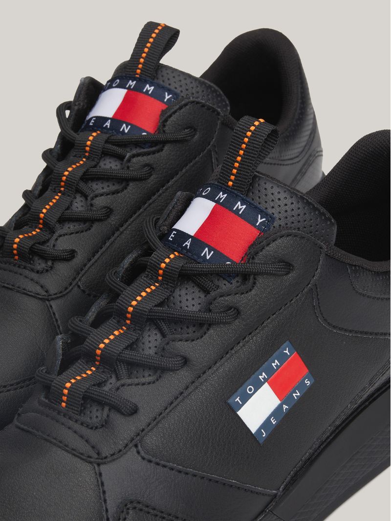 Zapatillas-Essential-Con-Parche
