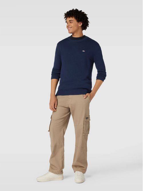 Sweater Essential Slim Fit