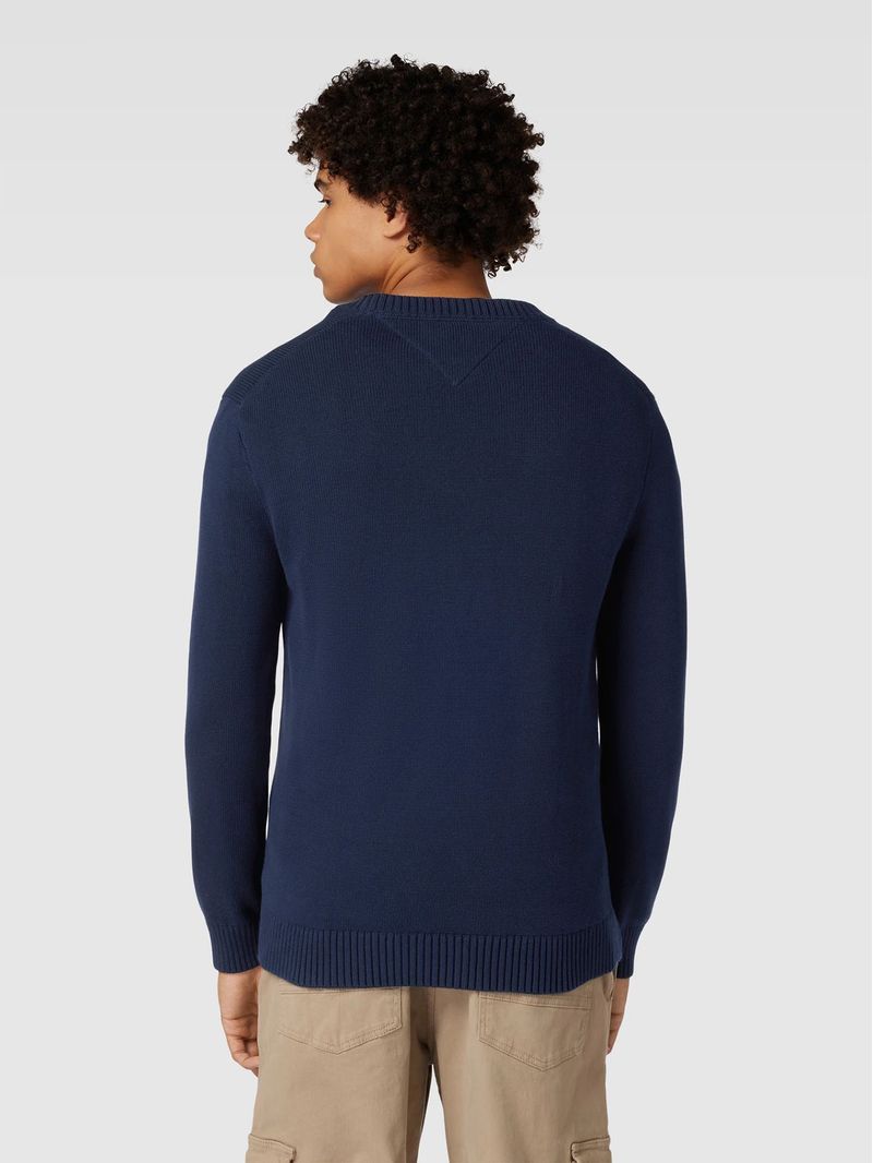 Sweater-Essential-Slim-Fit