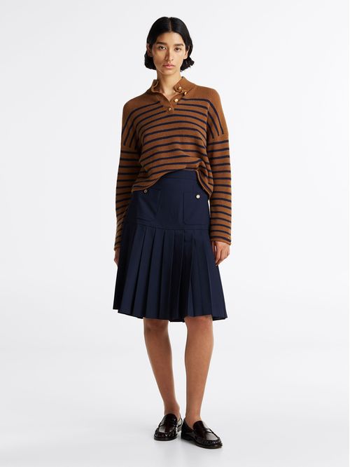 Sweater Gold Button