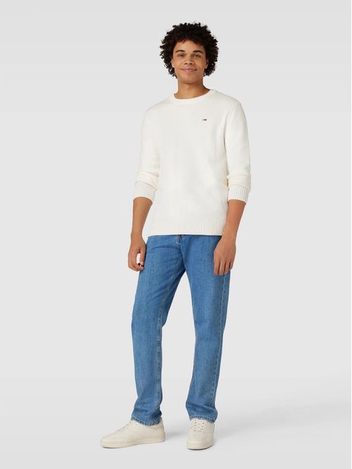 Sweater Essential Slim Fit