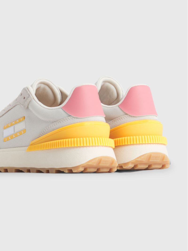 Zapatillas-Tech-Runner-Con-Logo