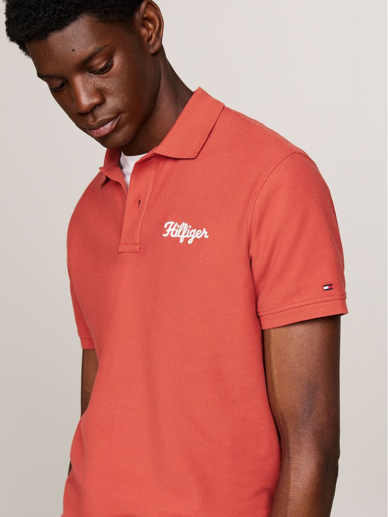 Polo-Con-Logo-En-Cadeneta