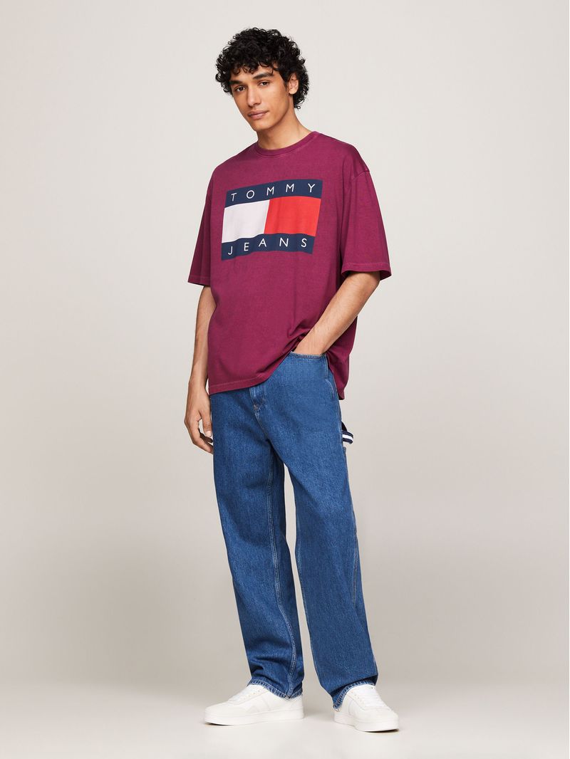 Polera--Oversize-Con-Parche-Y-Con-Logo
