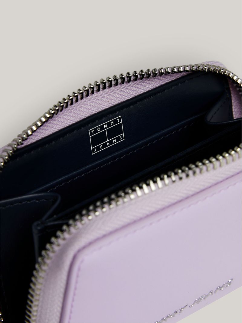Billetera-Essential-Con-Logo