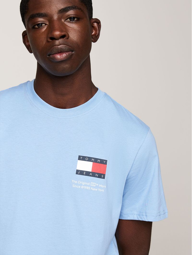 Polera-Essential-Con-Logo