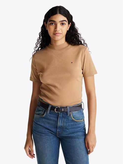 Polera Cropped Slim Fit