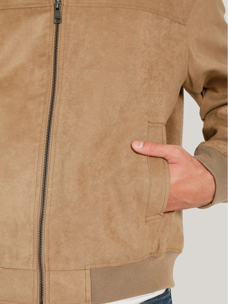 label-4