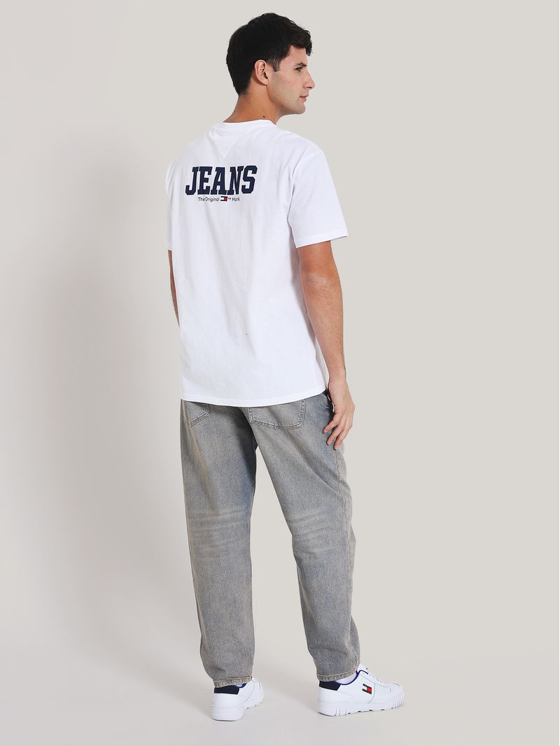Polera-Con-Logo-En-Espalda-Y-Pecho