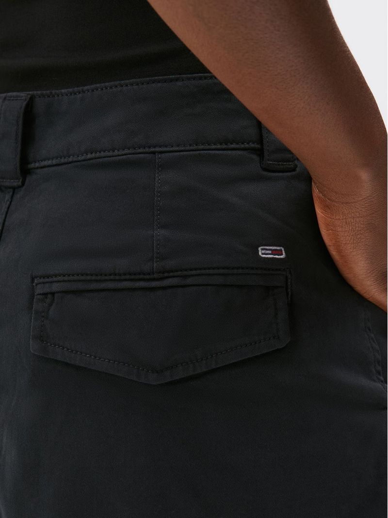 label-3