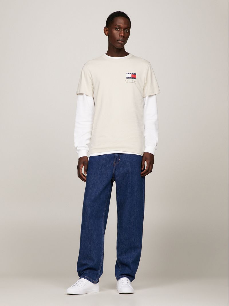 Polera-Essential-Con-Logo
