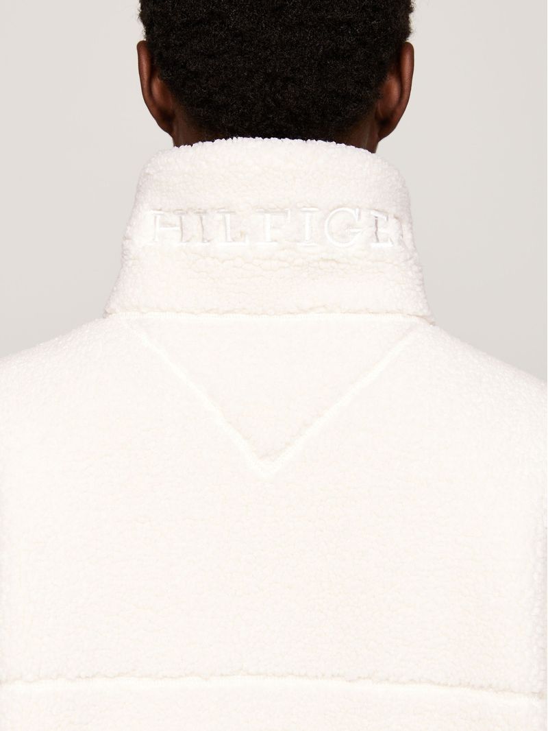 label-3