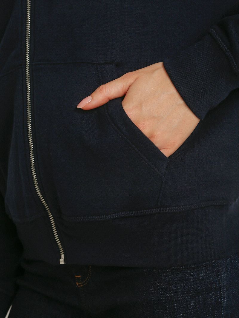 label-3