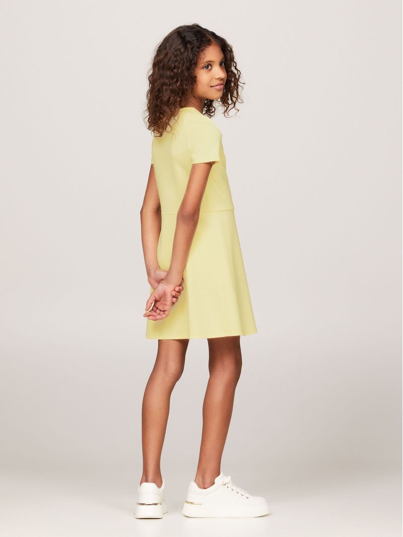 Vestido-Essential-Con-Logo