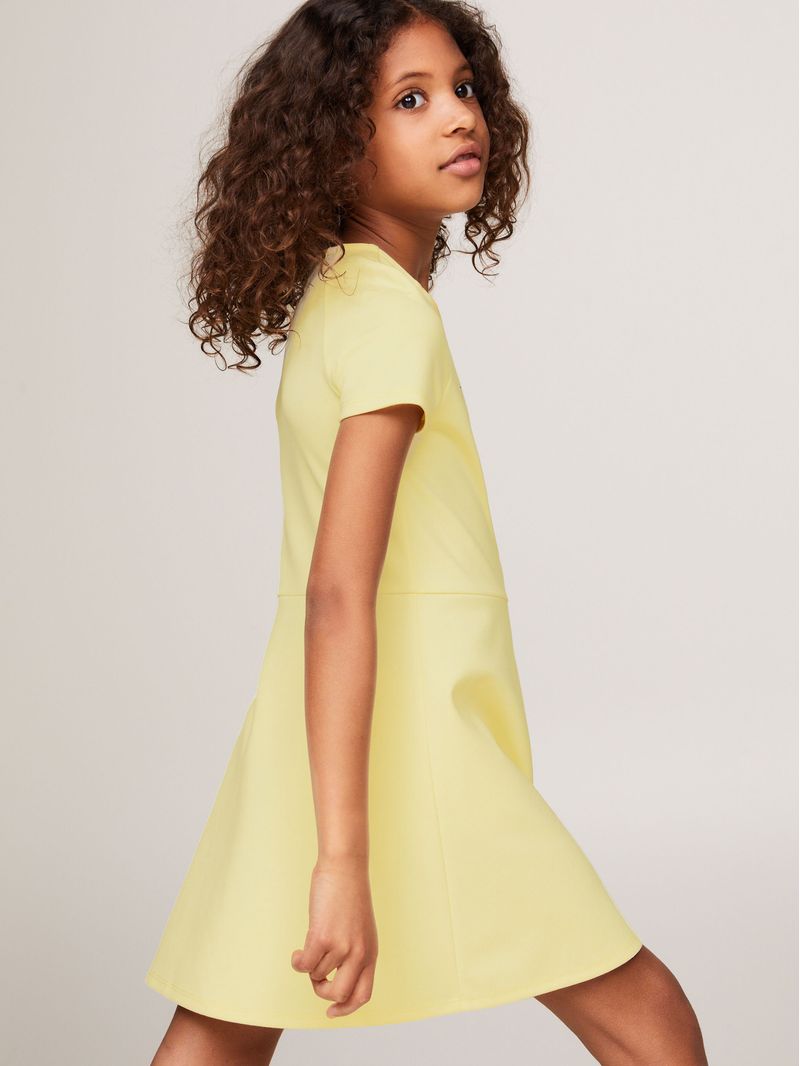 Vestido-Essential-Con-Logo