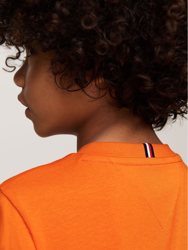 Polera-De-Niño-Essential-Con-Logo