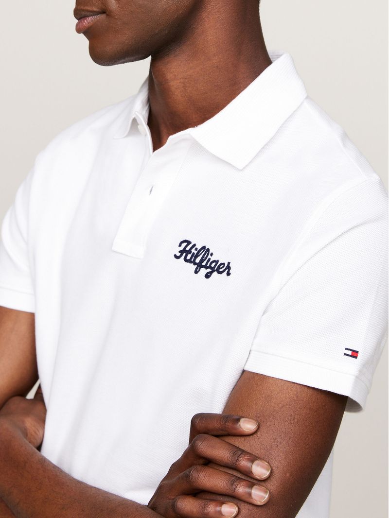 Polo-Con-Logo-En-Cadeneta