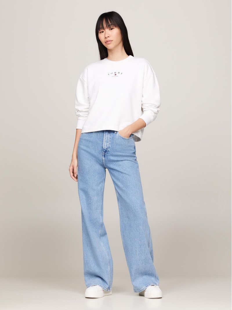 Poleron-Relaxed-Essential-Logo