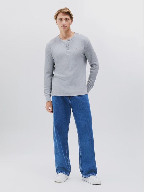 Polera De Cuello Henley Regular Fit