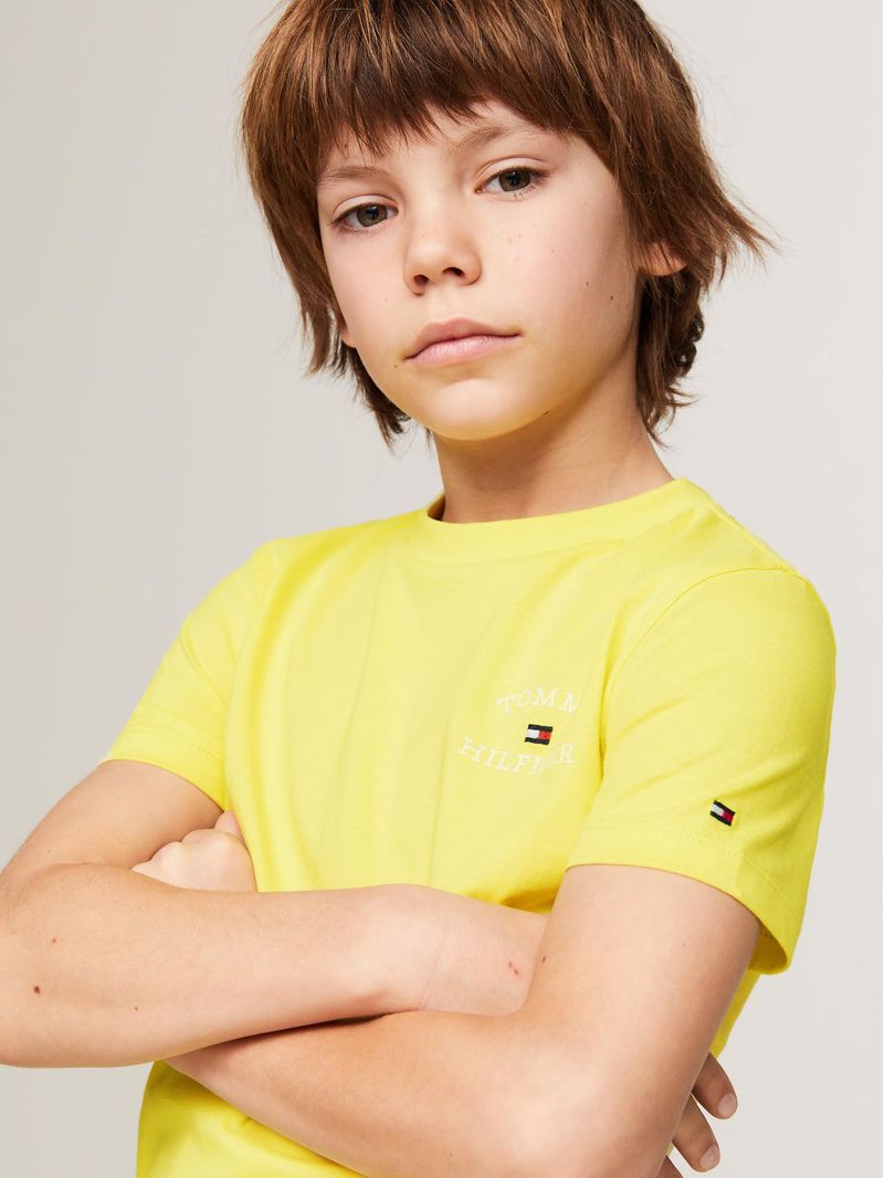 Polera-C-Neck-Con-Logo