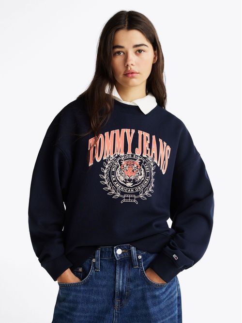 Polerón Relaxed Tiger Varsity Logo