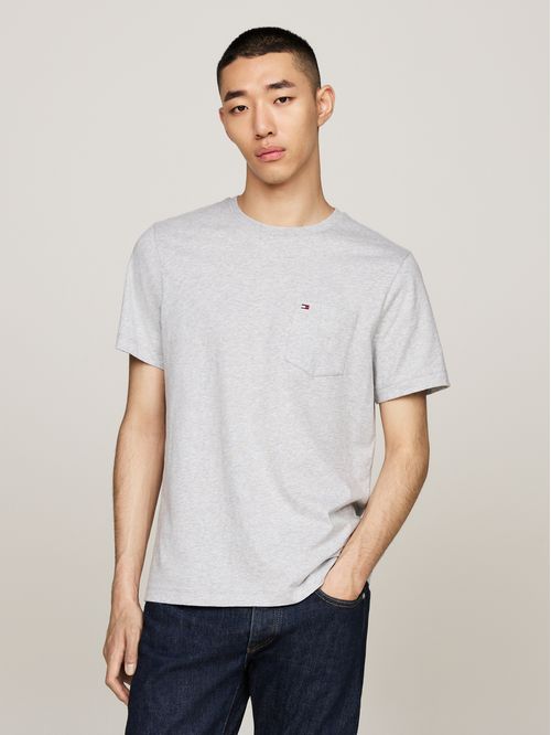 Polera Essential Con Bolsillo Frontal