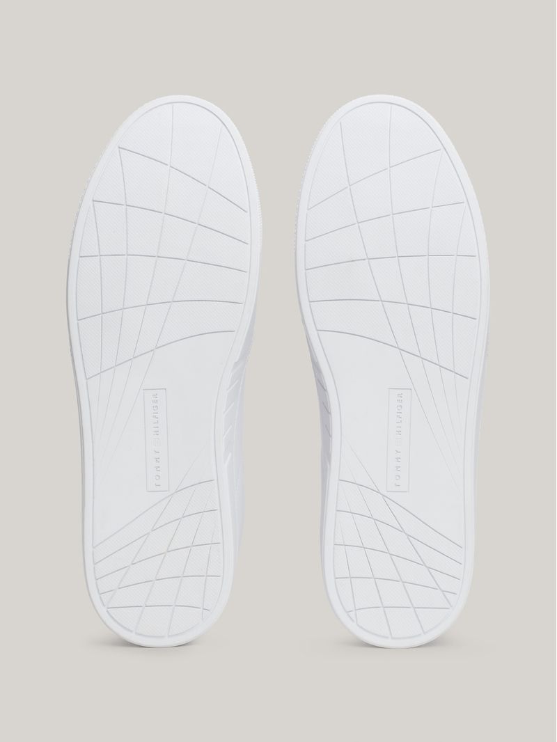 label-3