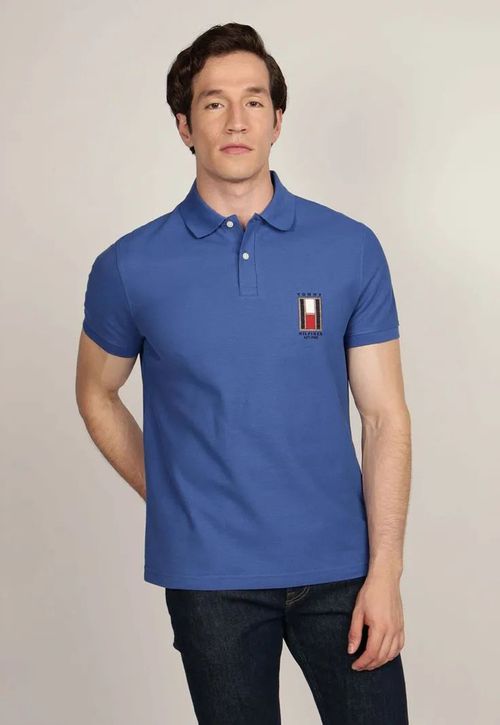 Polo De Corte Regular Con Logo Vertical