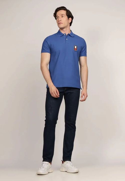 Polo De Corte Regular Con Logo Vertical