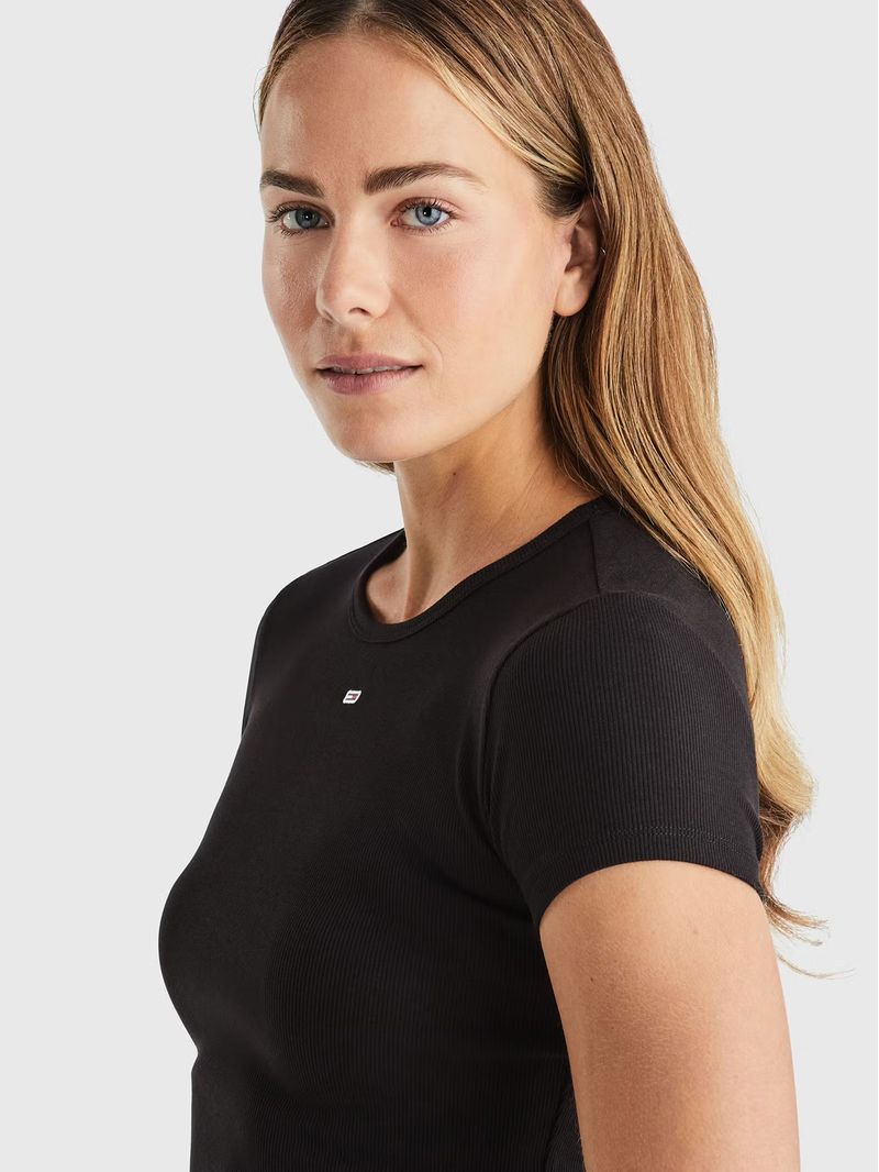 Polera-Essential-Con-Logo
