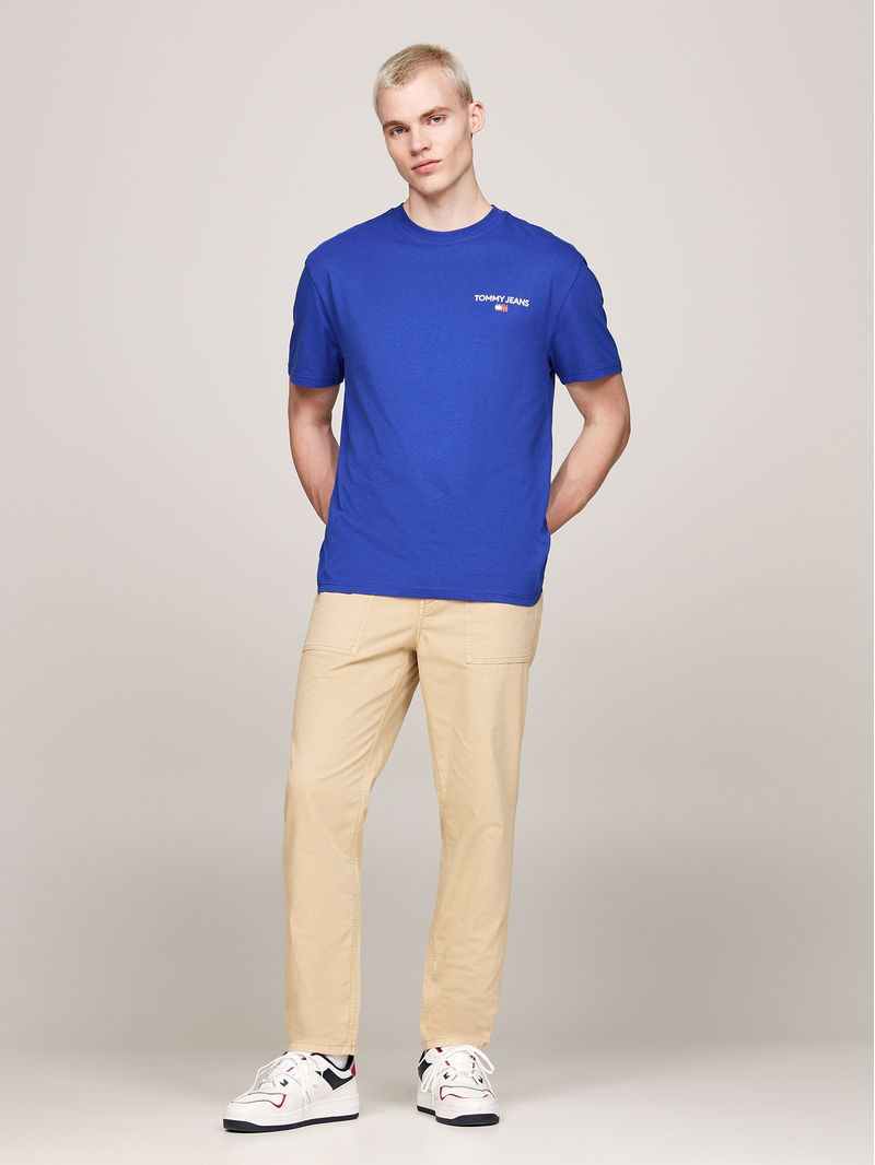 Polera-Con-Logo-En-La-Espalda