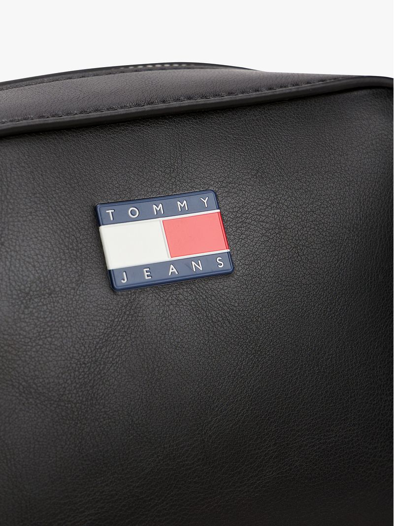 label-3