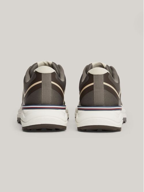 Zapatillas Runner Tech Con Logo