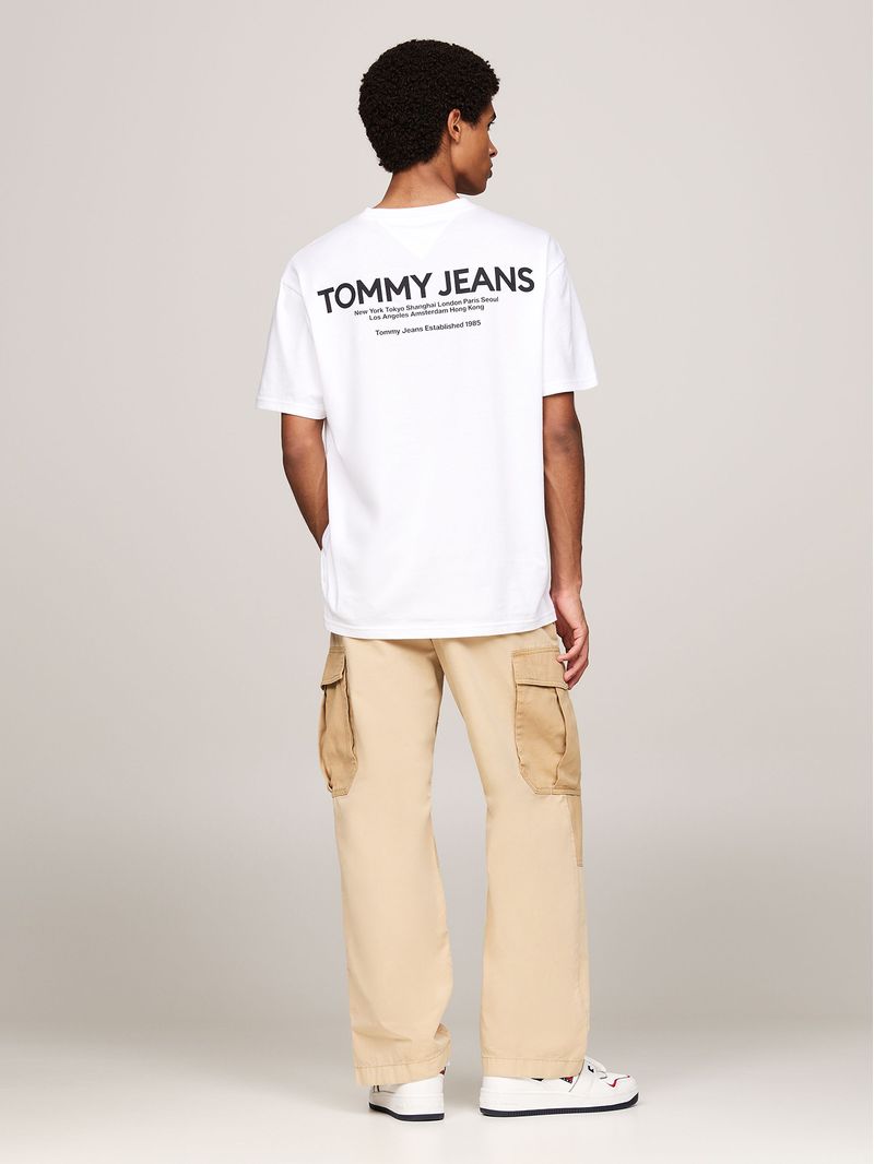 Polera-Con-Logo-En-La-Espalda
