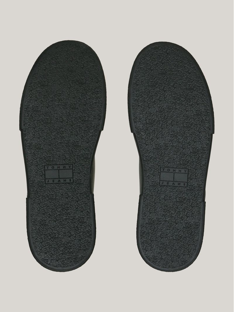 label-3