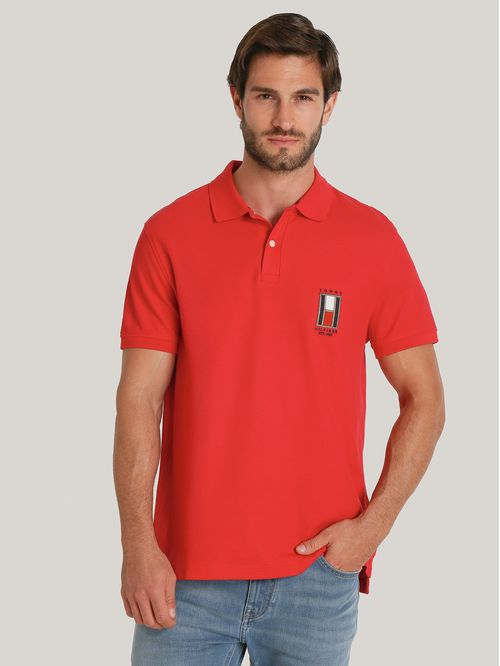 Polo De Corte Regular Con Logo Vertical