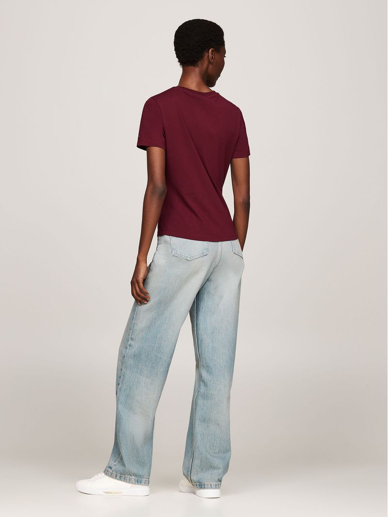 Polera-De-Corte-Slim-Con-Sello