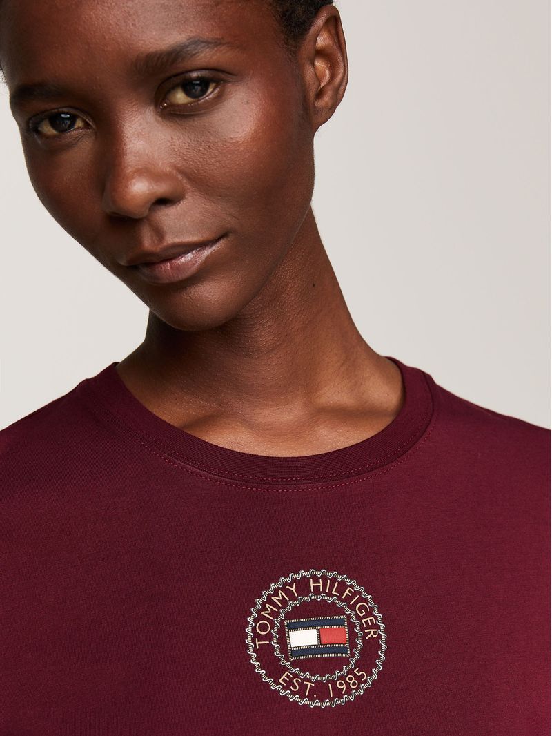 Polera-De-Corte-Slim-Con-Sello