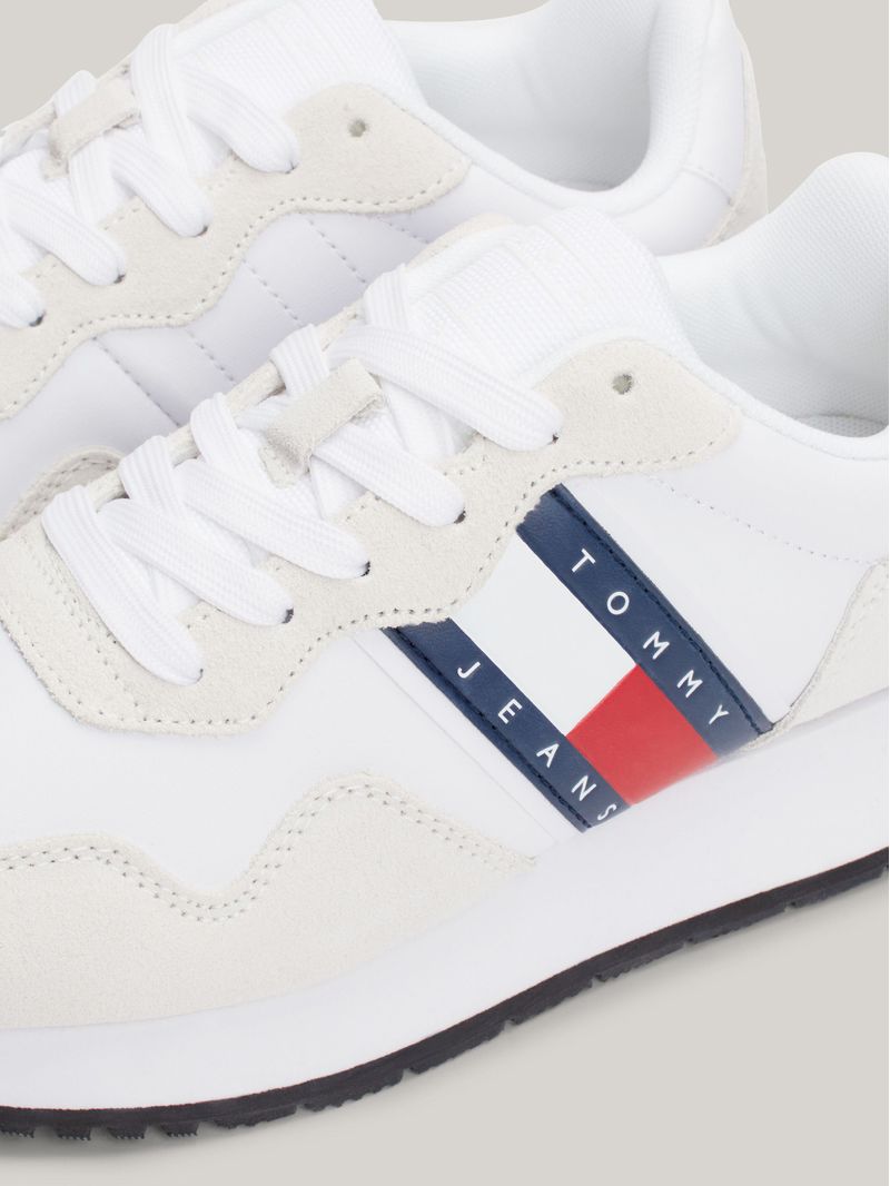 Zapatillas-Essential-Con-Suela-Dentada